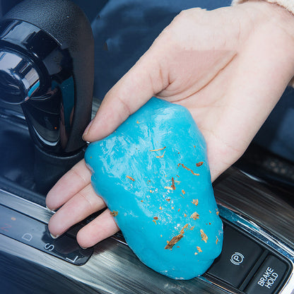 Chytrá čisticí hmota pro interiér vozu i domácnost